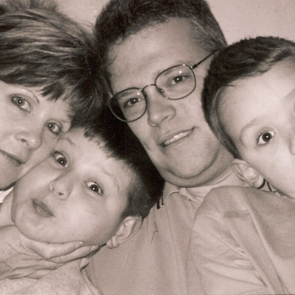 Meet your Posher, Suzanne - Picture 2 of 3